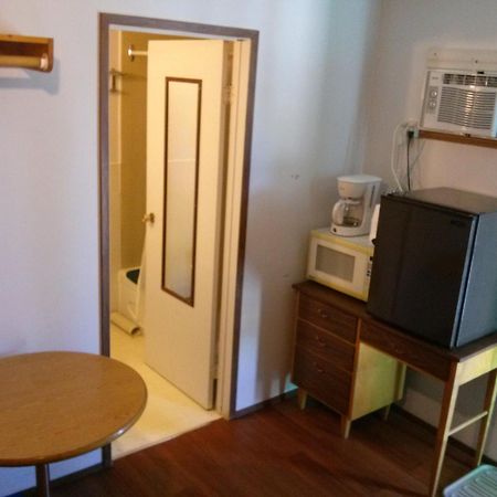 Moosomin Motel Екстериор снимка
