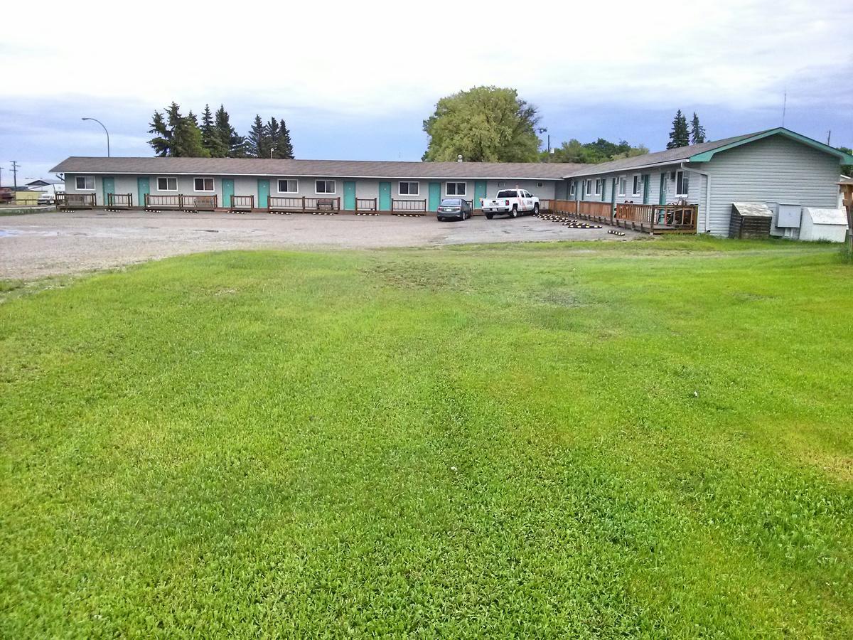 Moosomin Motel Екстериор снимка