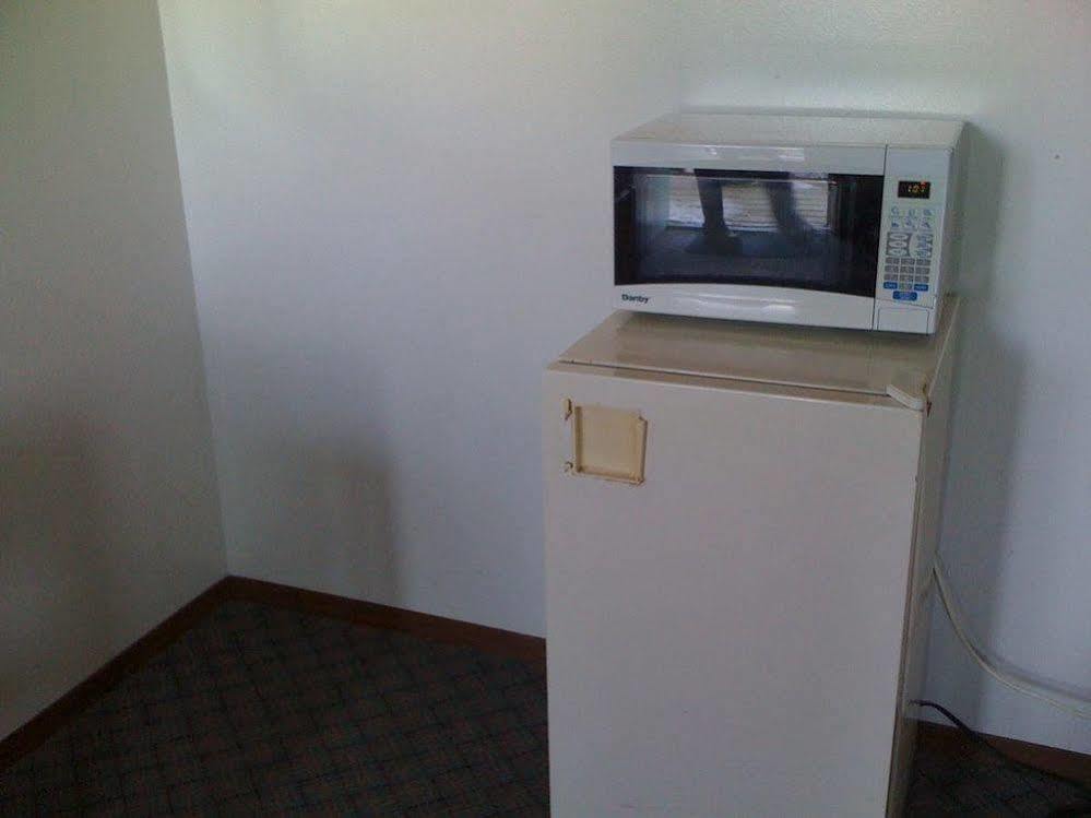 Moosomin Motel Екстериор снимка