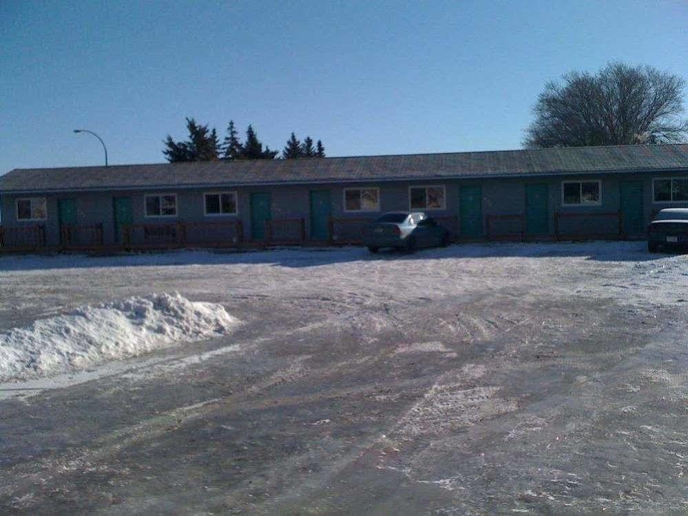 Moosomin Motel Екстериор снимка
