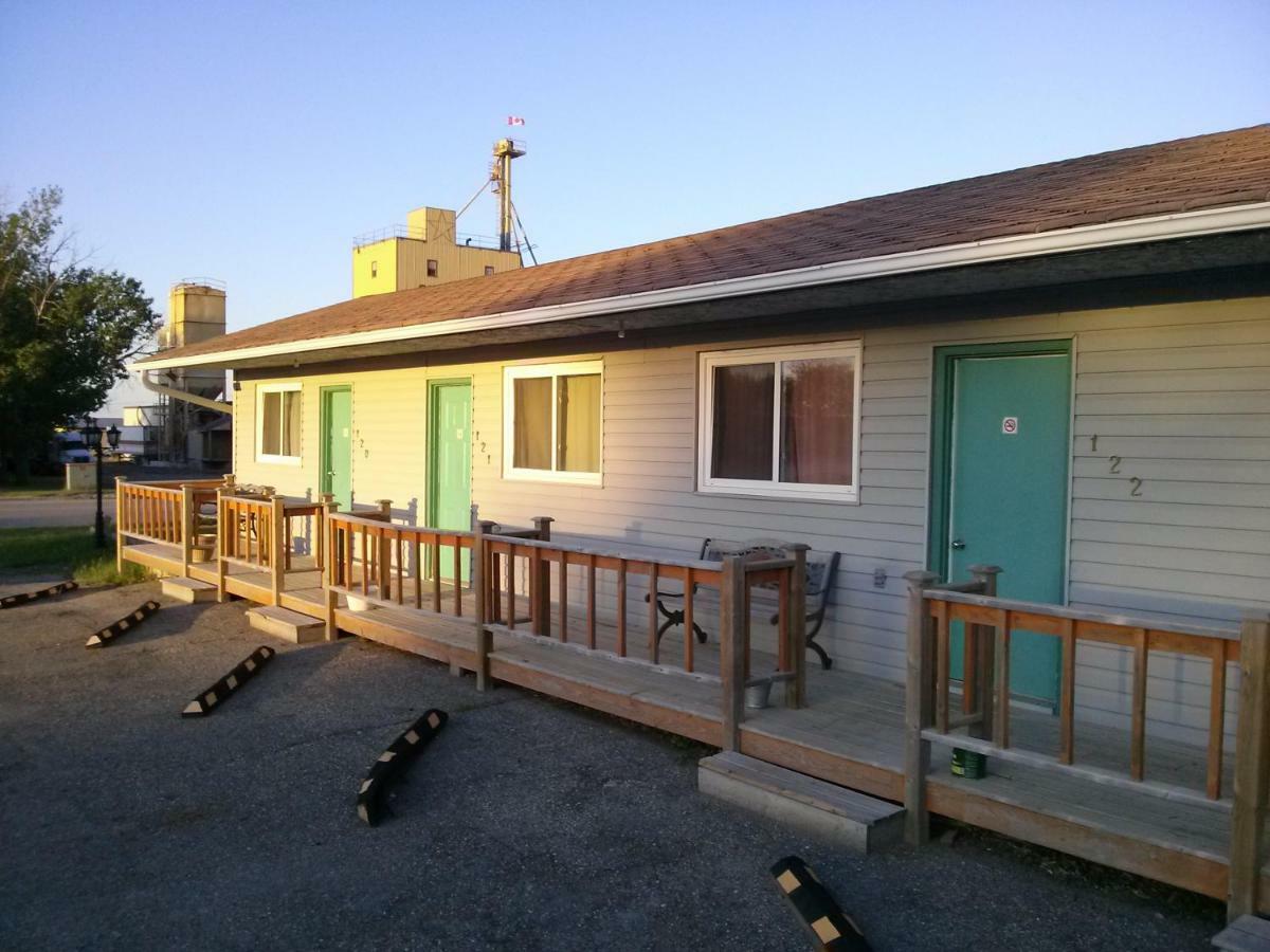 Moosomin Motel Екстериор снимка